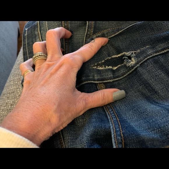 Rag & Bones Jeans. Originally 198$. Button down front..29 waist 30 length. - Picture 6 of 11